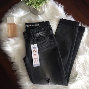 Levi’s Denizen Boyfriend Cropped Jeans Sz 0